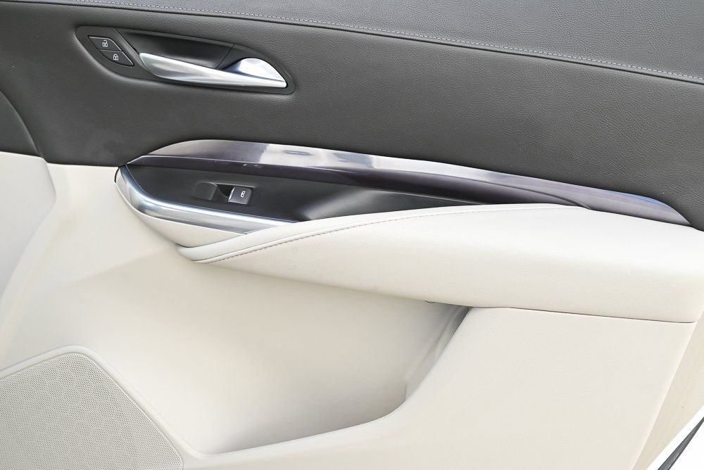 Used 2021 Cadillac XT4 Luxury FWD image 18
