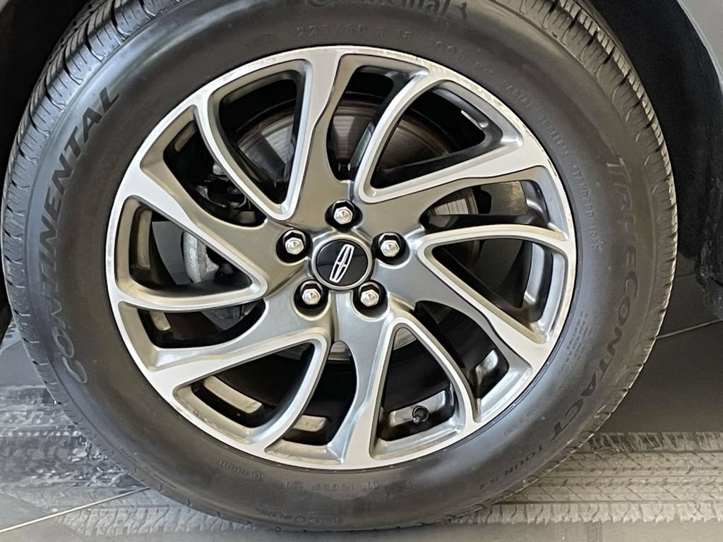 Used 2021 Lincoln Corsair AWD image 12