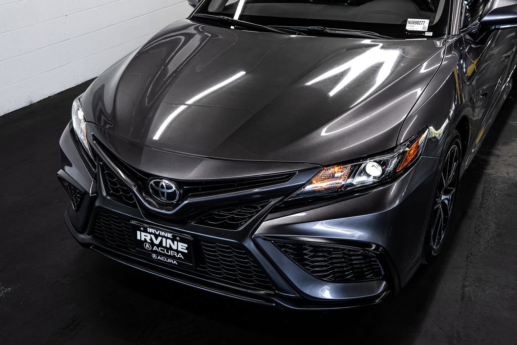 Used 2022 Toyota Camry SE w/ Convenience Package FWD image 11
