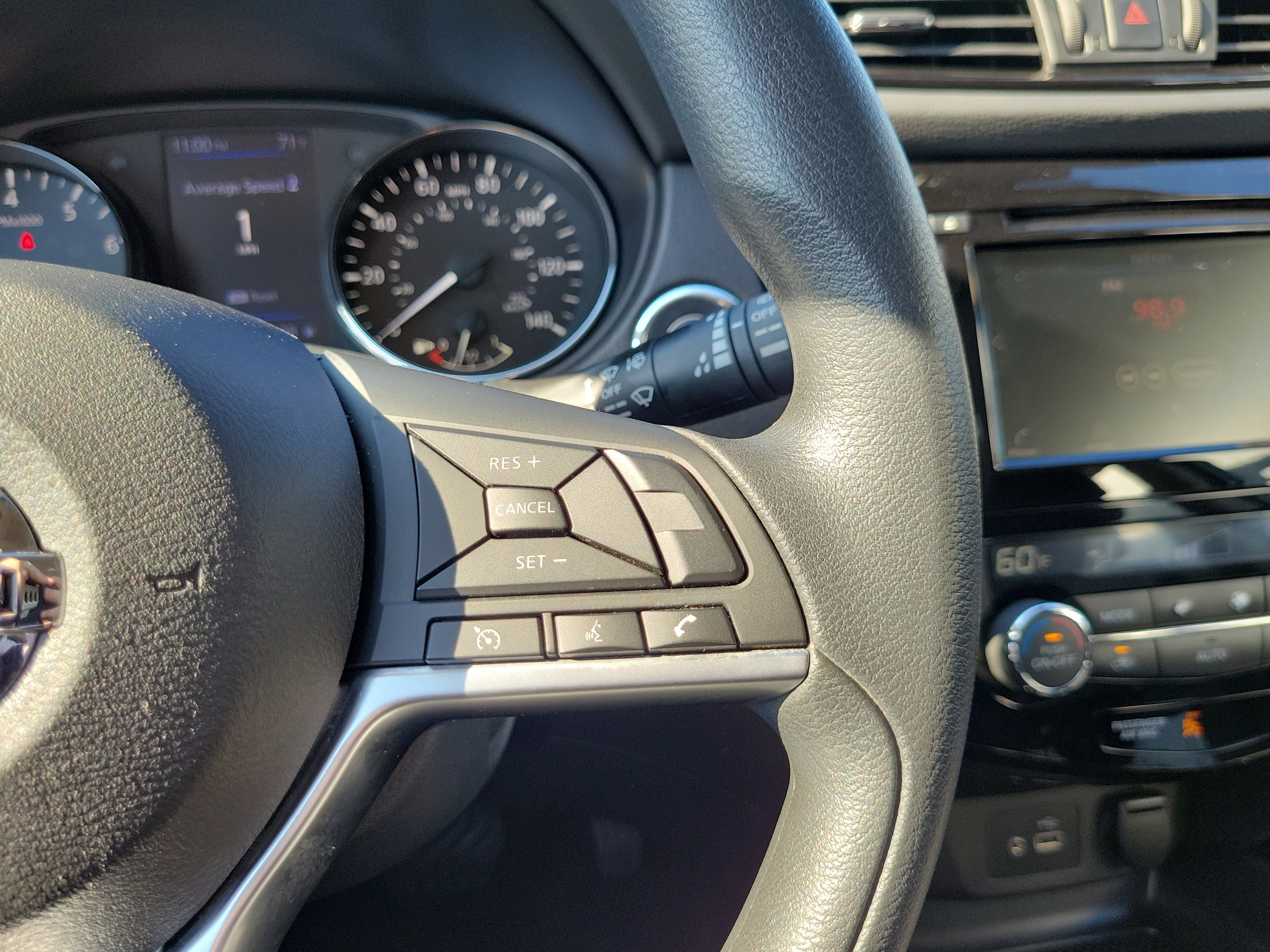 Used 2020 Nissan Rogue Sport SV image 20