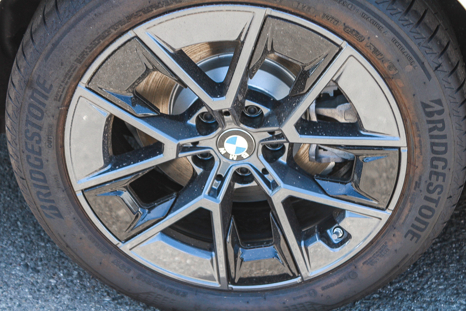 New 2026 BMW i4 xDrive40i w/ Premium Package AWD/4WD image 11