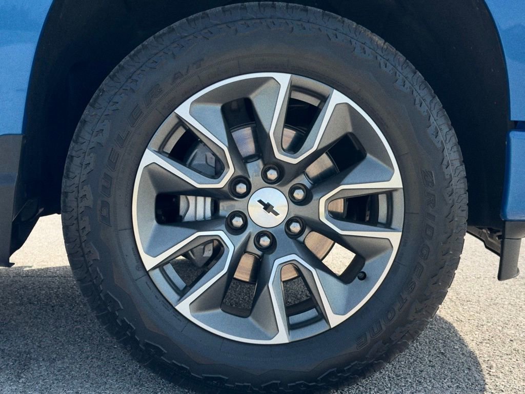 Used 2025 Chevrolet Silverado 1500 RST image 30
