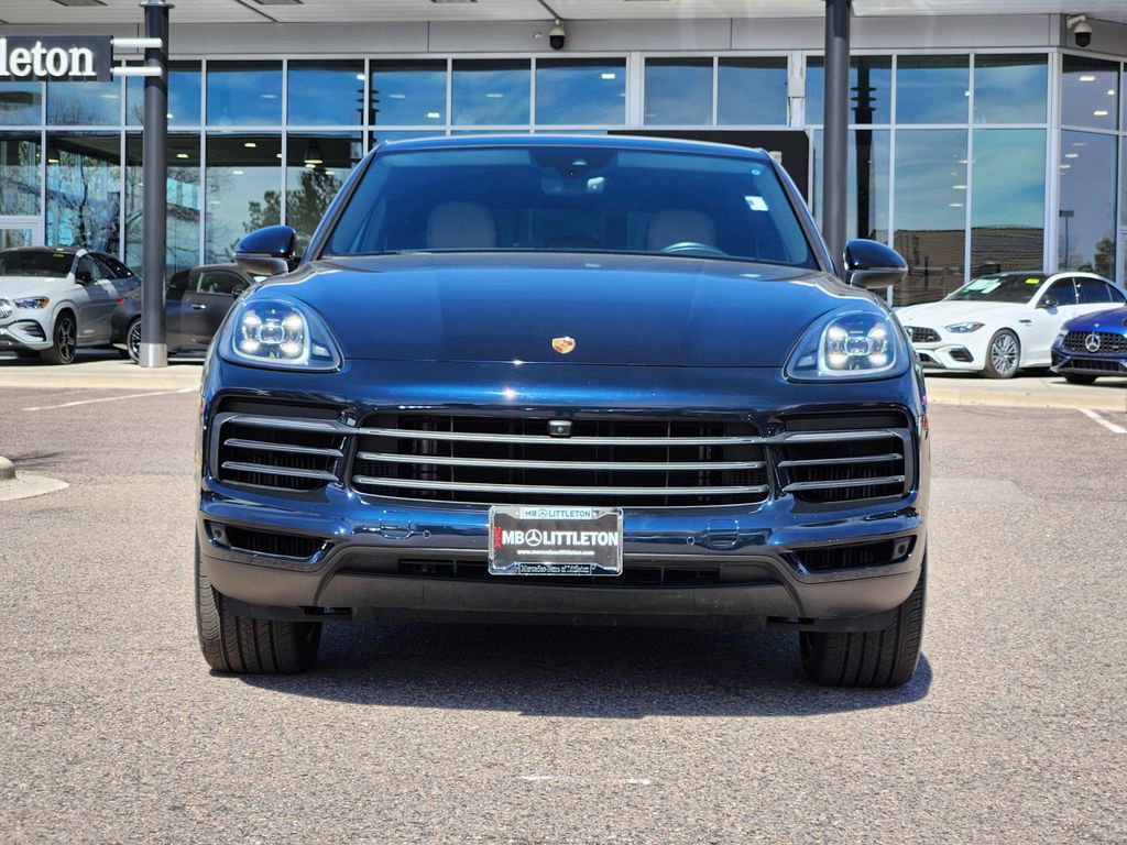 Used 2023 Porsche Cayenne Platinum Edition image 2
