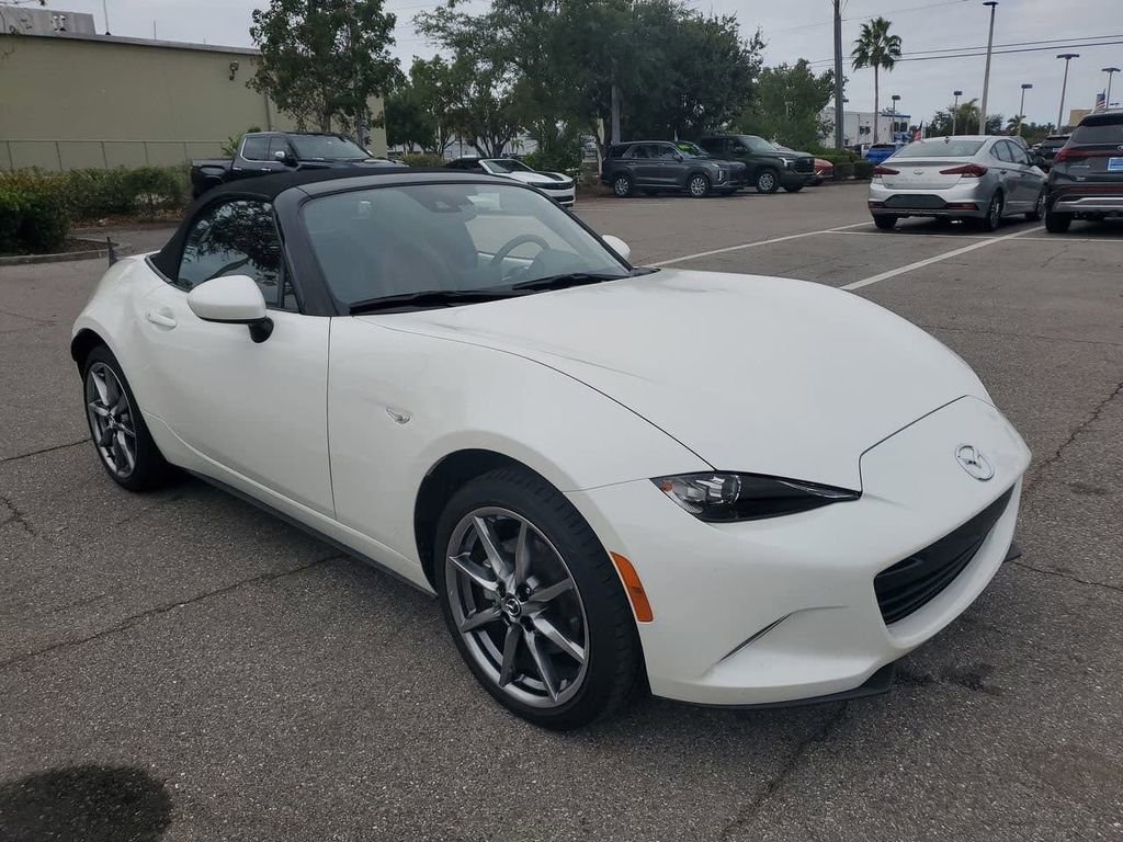 Used 2023 MAZDA MX-5 Miata Grand Touring image 9