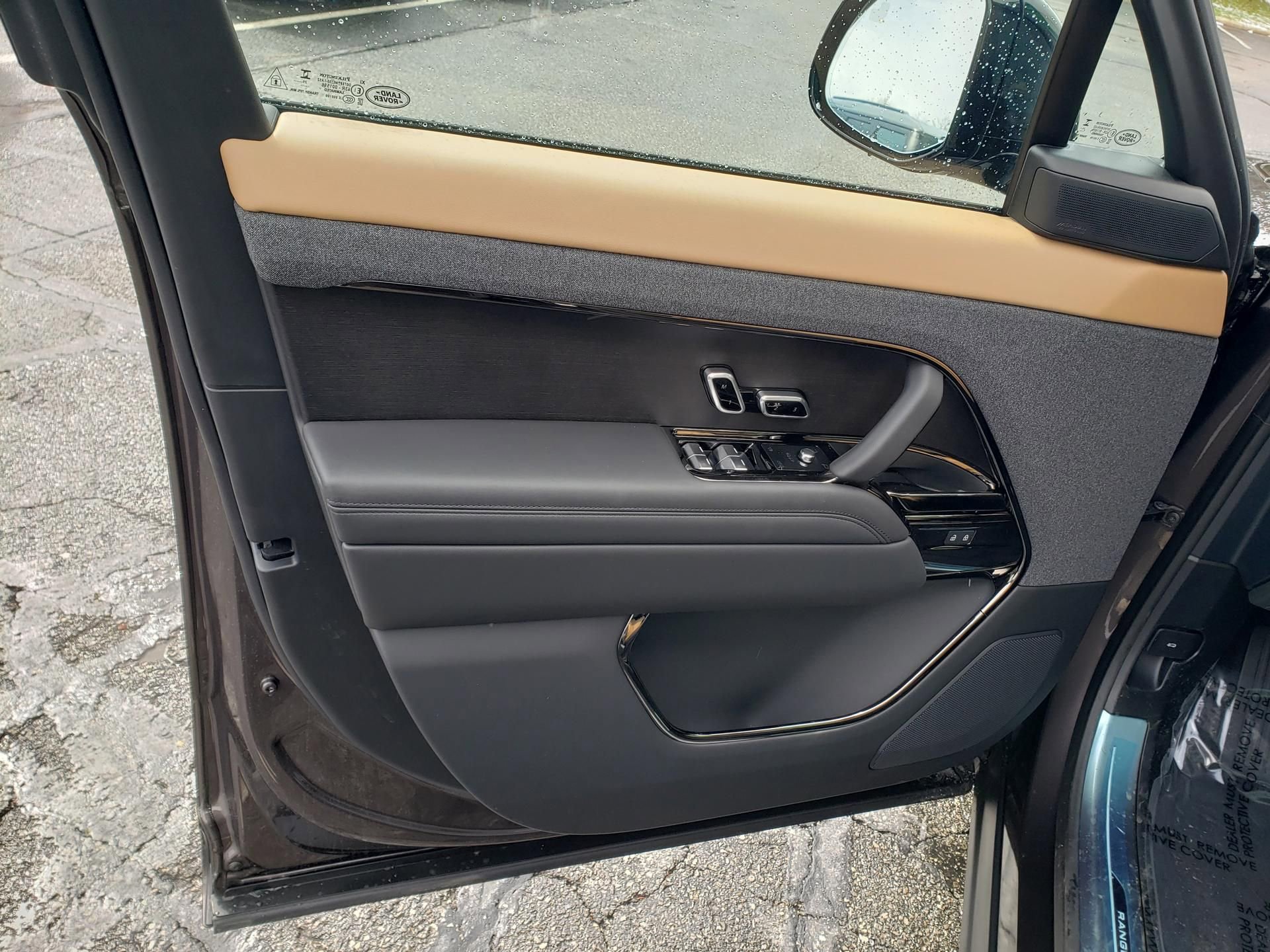 New 2026 Land Rover Range Rover Sport Dynamic SE image 10