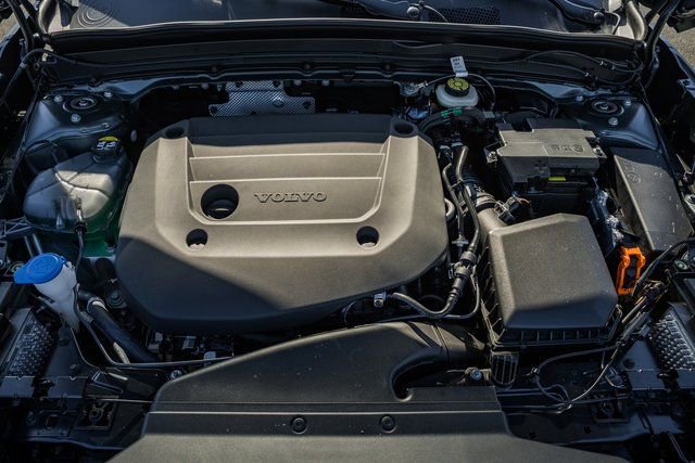 New 2026 Volvo XC40 B5 Ultra w/ Protection Package Premier image 19