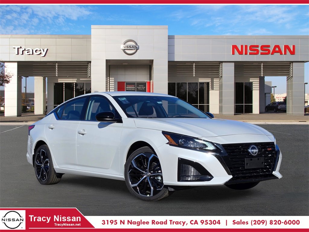New 2025 Nissan Altima 2.5 SR
