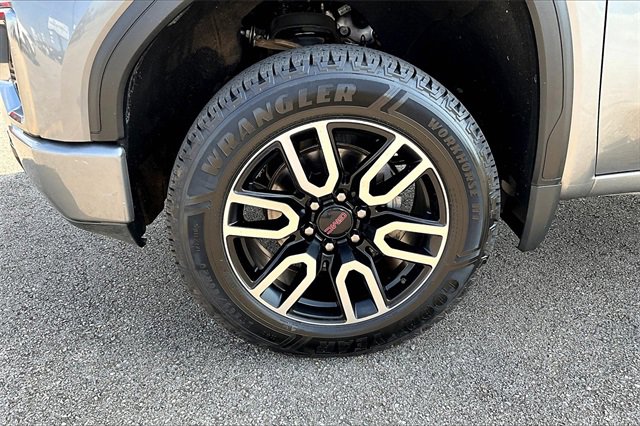Used 2021 GMC Sierra 1500 AT4 w/ AT4 Value Package image 30