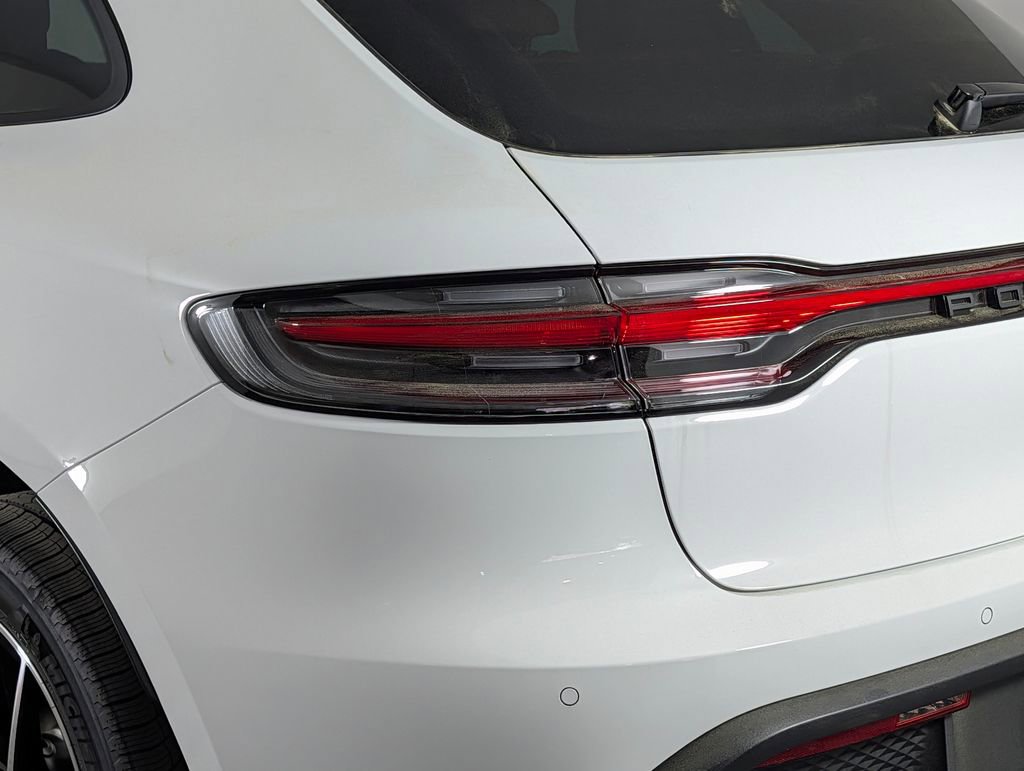 New 2026 Porsche Macan image 16