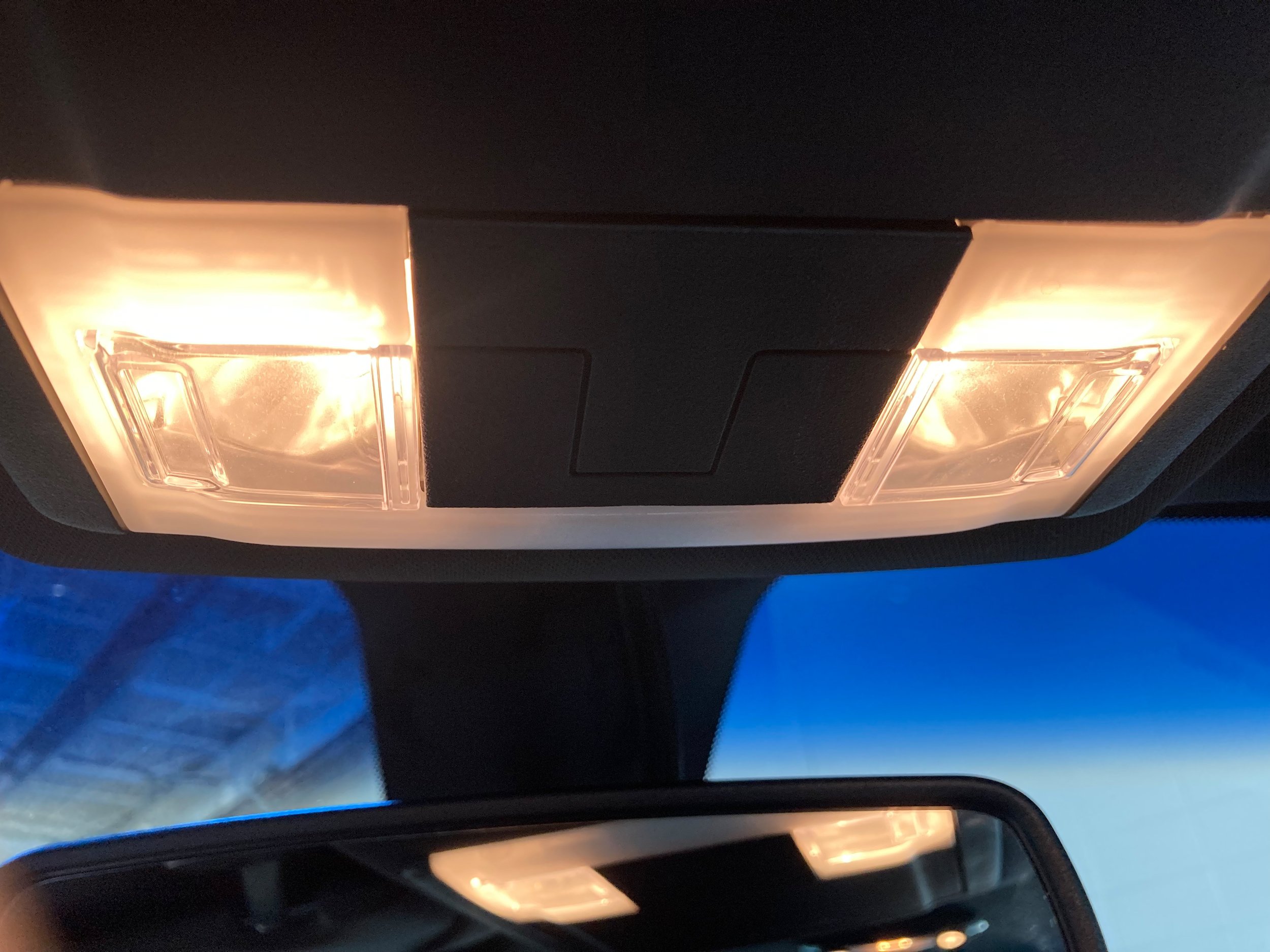 Used 2013 Ford Taurus SEL FWD image 25