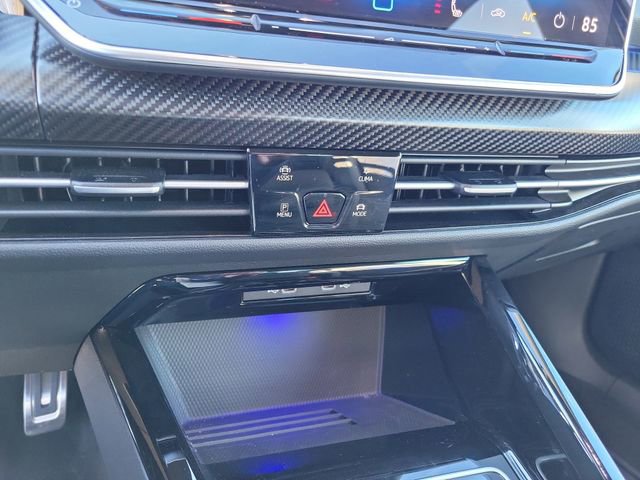 Used 2025 Volkswagen Golf R Black Edition image 23