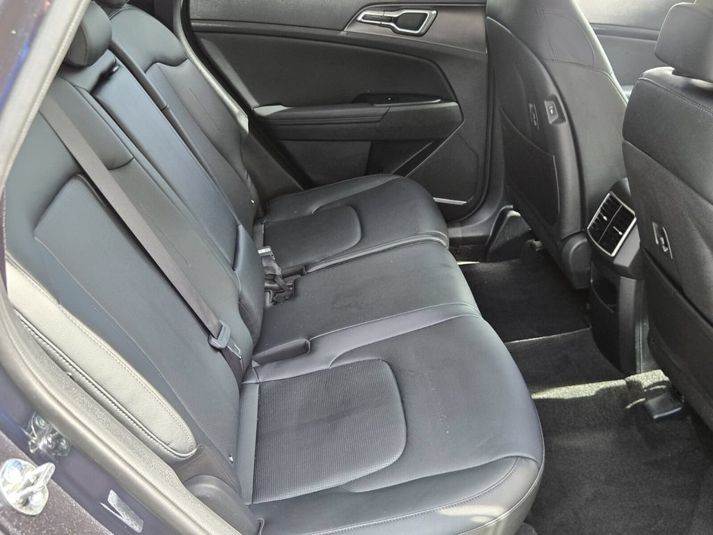 Used 2026 Kia Sportage EX FWD image 16