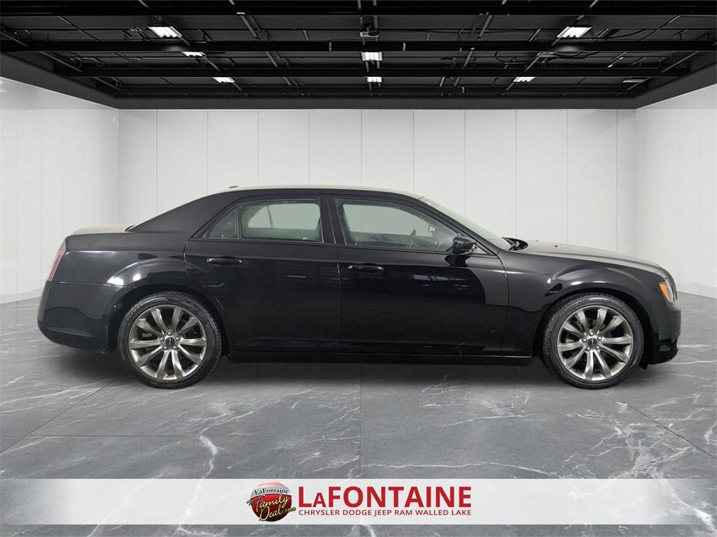 Used 2014 Chrysler 300 S image 6