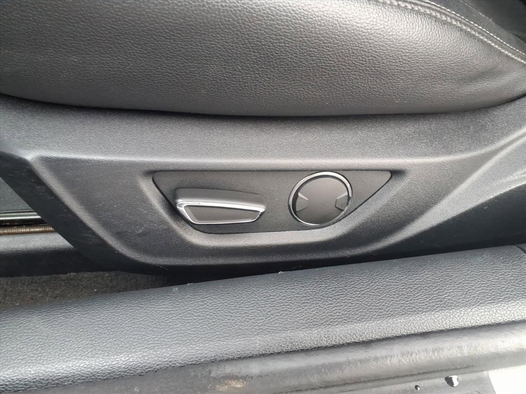 Used 2016 Ford Mustang Premium image 24