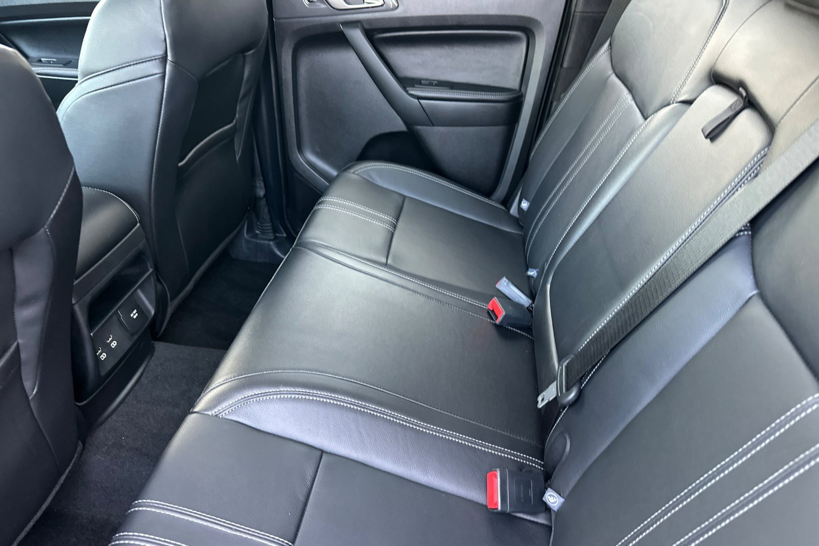 Used 2019 Ford Ranger Lariat w/ Equipment Group 501A Mid image 12