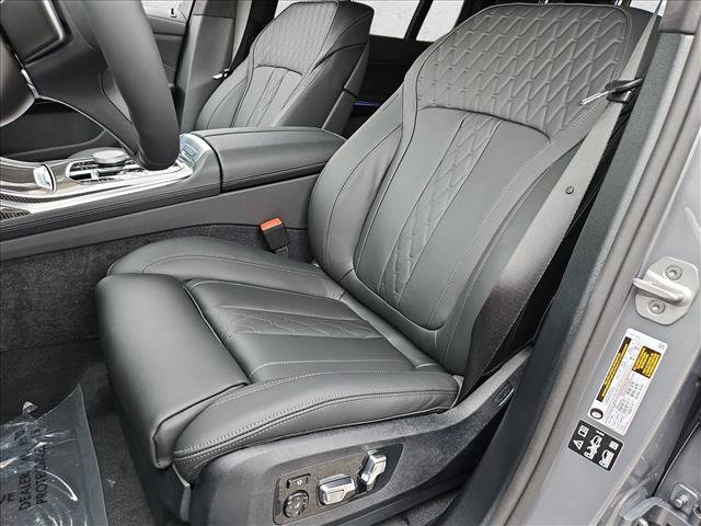 New 2027 BMW X7 M60i w/ M Sport Professional Package AWD/4WD image 4