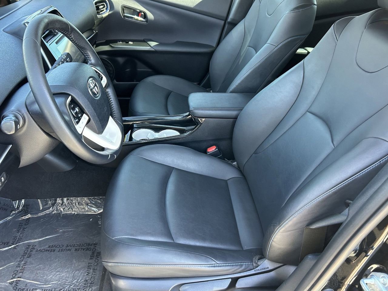 Used 2016 Toyota Prius Three Touring w/ Preferred Accessory Package FWD image 27