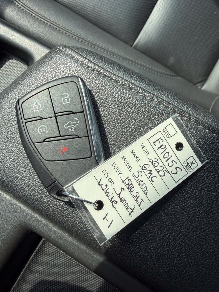 Used 2025 GMC Sierra 1500 SLT AWD/4WD image 27