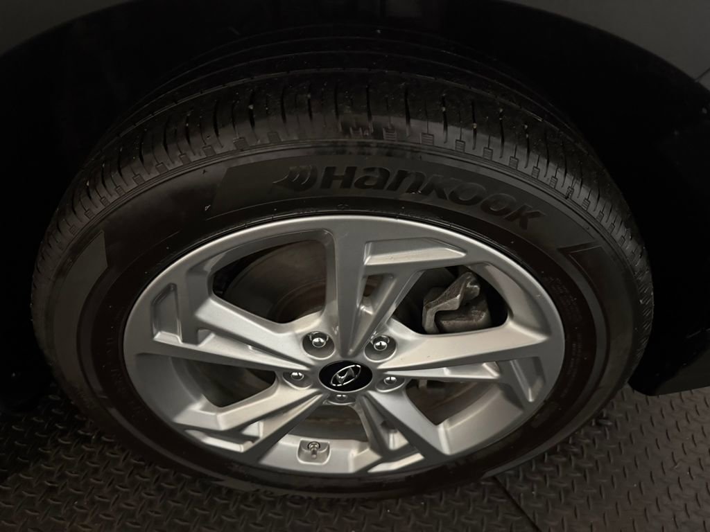 Used 2023 Hyundai Kona SEL w/ Cargo Package image 17