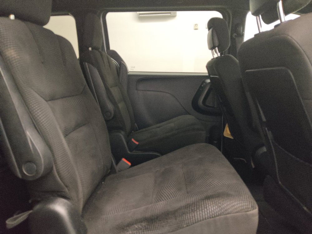 Used 2020 Dodge Grand Caravan SE image 19