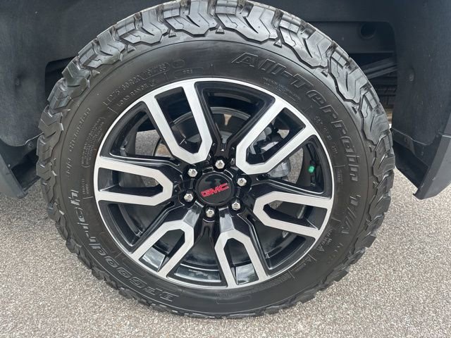 Used 2025 GMC Sierra 1500 AT4 w/ AT4 Premium Package image 10