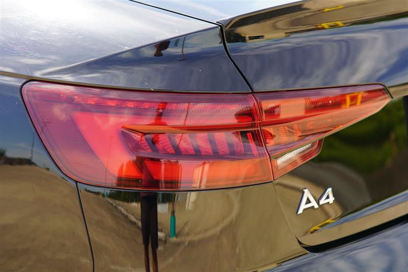 Used 2018 Audi A4 2.0T Premium Plus w/ Premium Plus Package AWD/4WD image 30