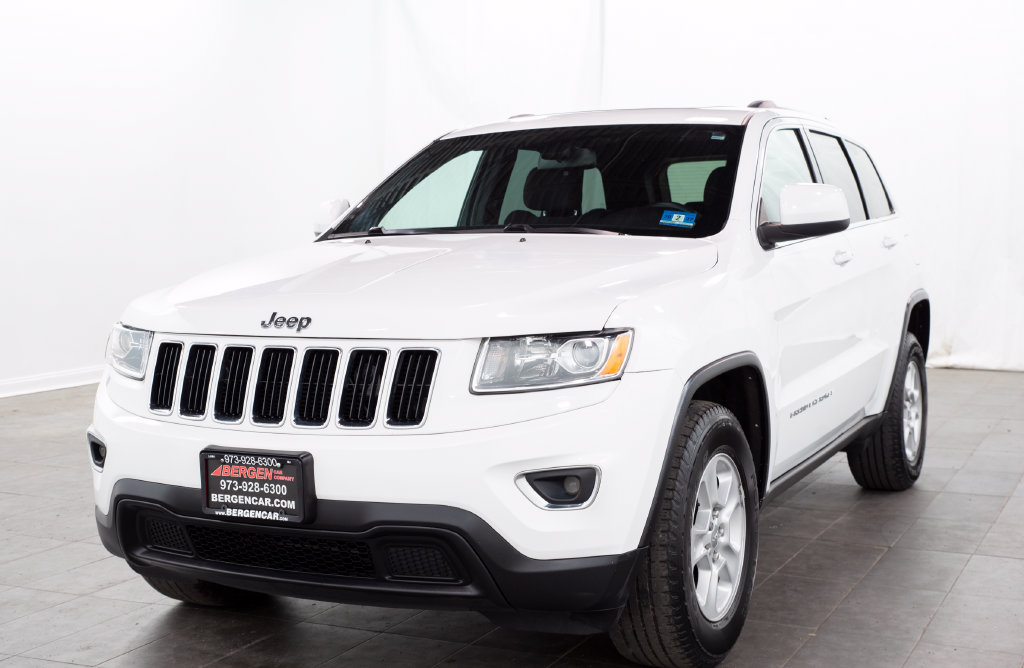 Used 2015 Jeep Grand Cherokee Laredo w/ Quick Order Package 23E AWD/4WD image 5