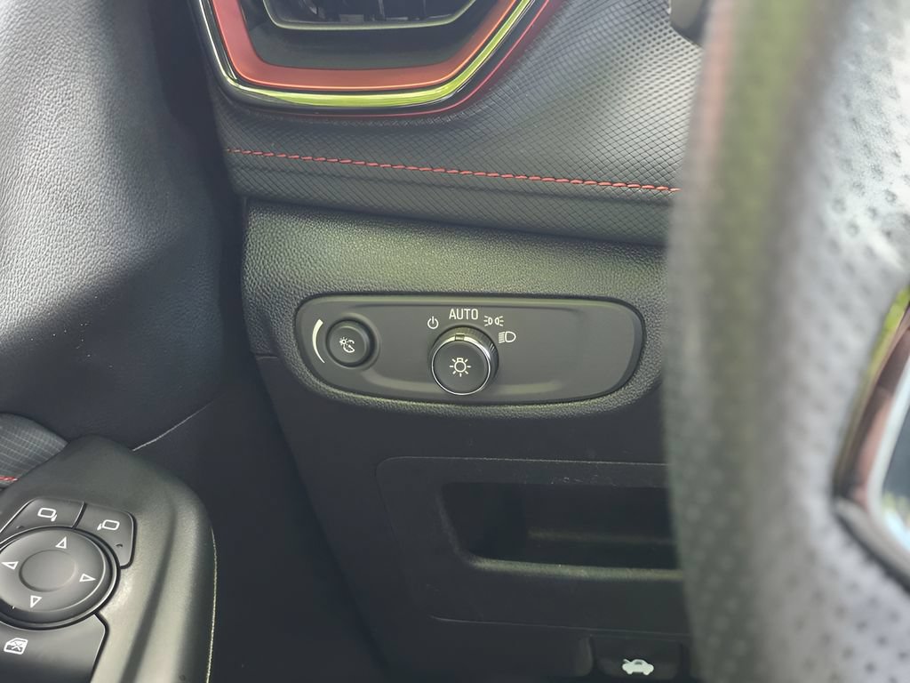 Used 2024 Chevrolet TrailBlazer RS FWD image 22