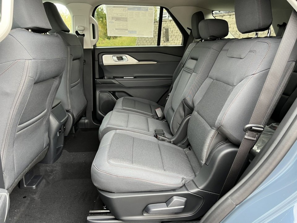 New 2026 Ford Explorer Active image 5