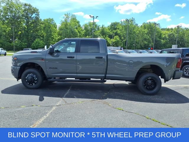 New 2026 RAM 3500 Big Horn AWD/4WD image 4