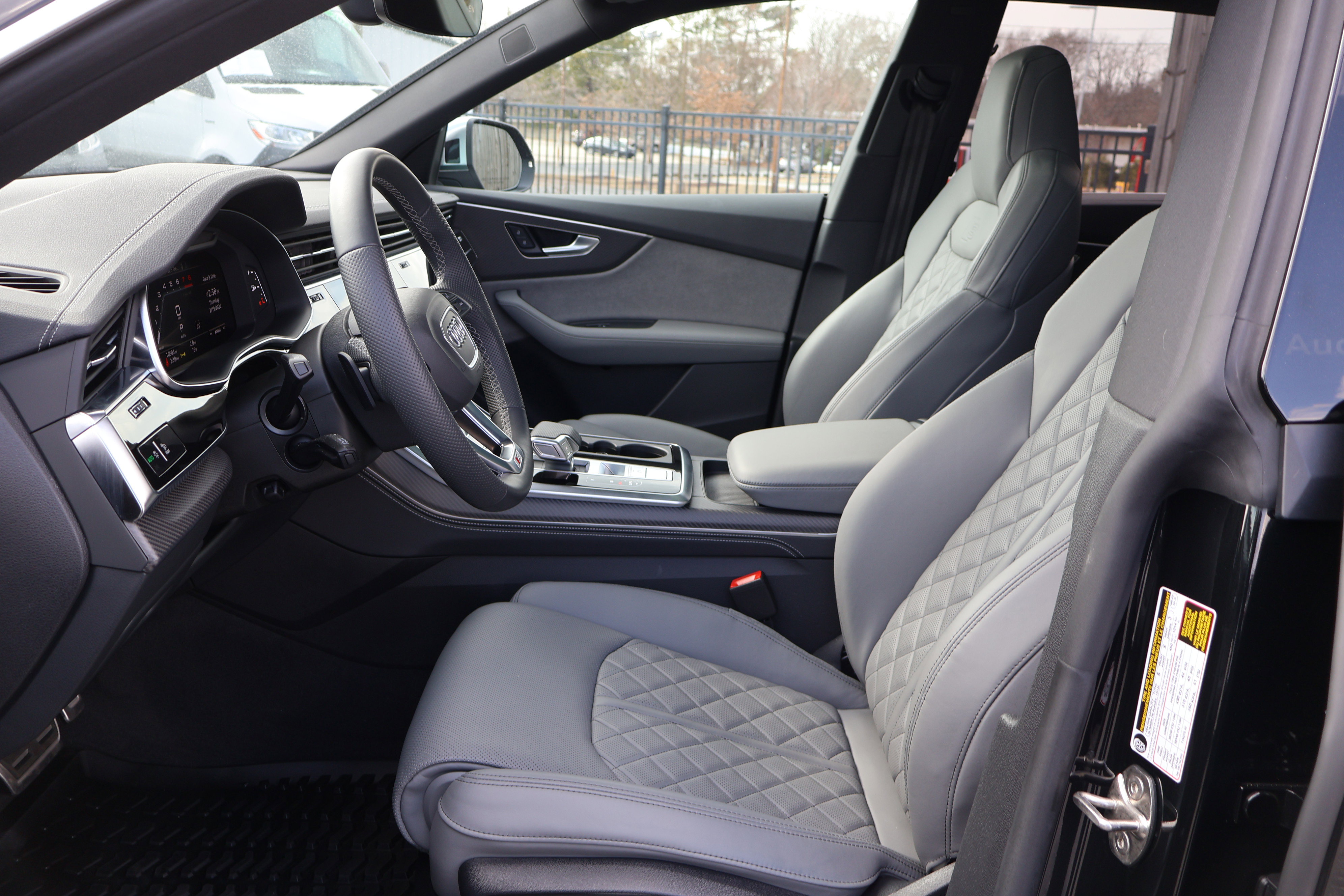 Used 2025 Audi SQ8 Premium Plus image 10