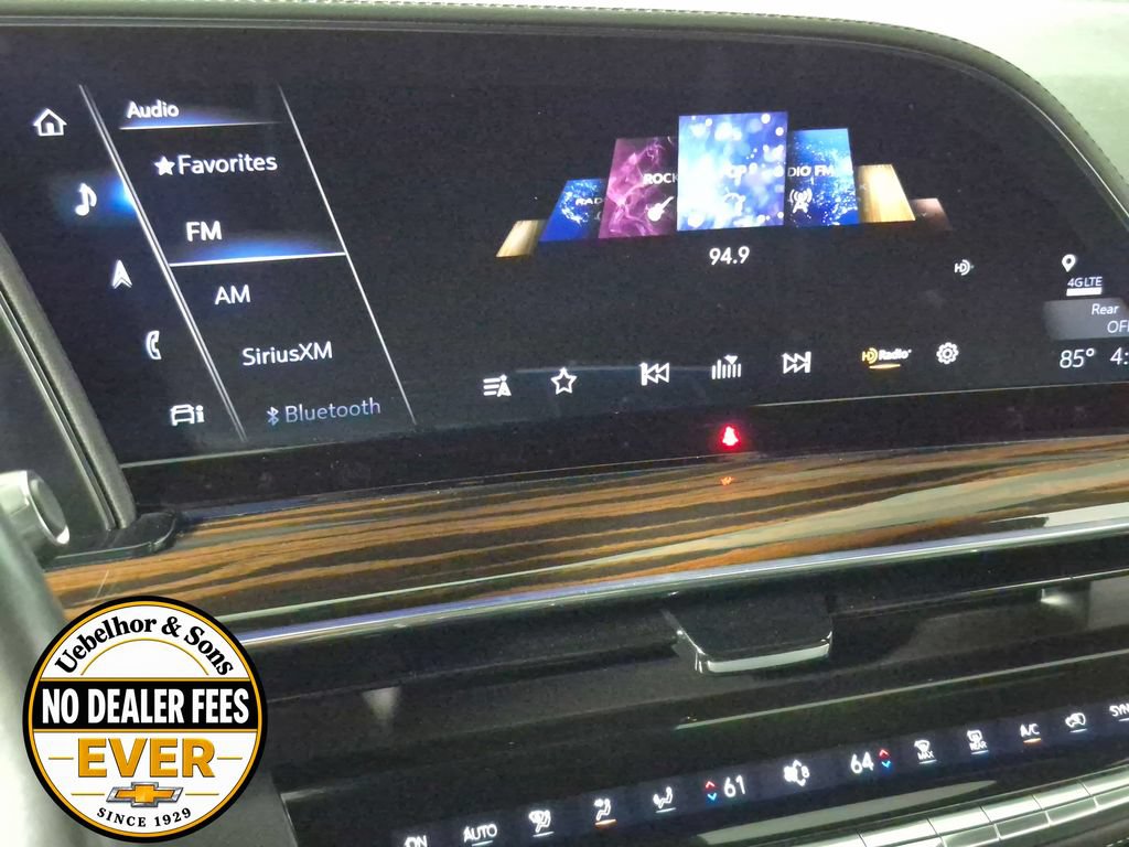 Certified 2023 Cadillac Escalade Luxury w/ LPO, Floor Liner Package AWD/4WD image 23