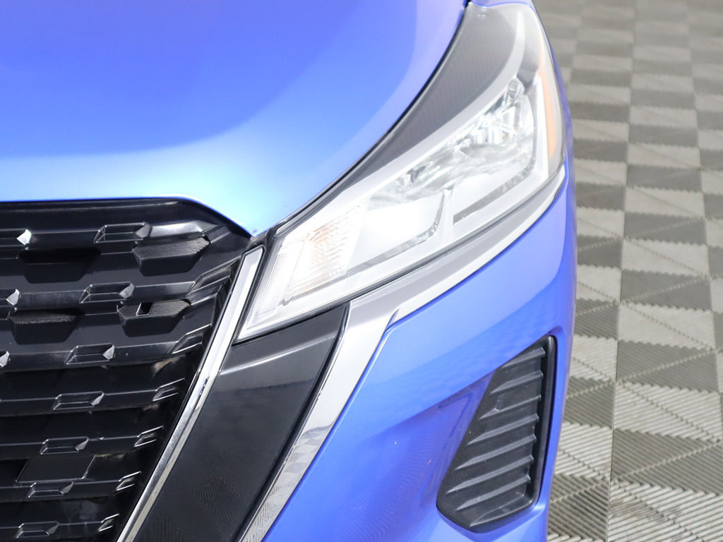 Used 2022 Nissan Kicks SV FWD image 11