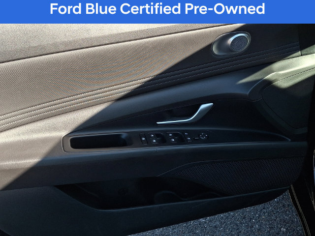 Used 2023 Hyundai Elantra SEL w/ Convenience Package FWD image 13