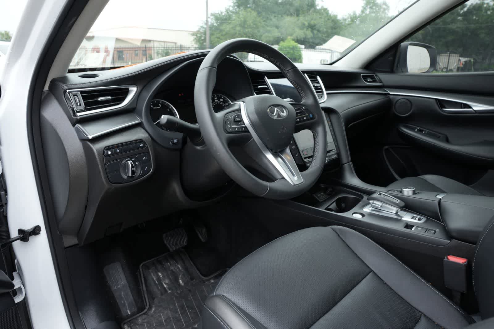Used 2025 INFINITI QX50 Luxe w/ Cargo Package AWD/4WD image 15