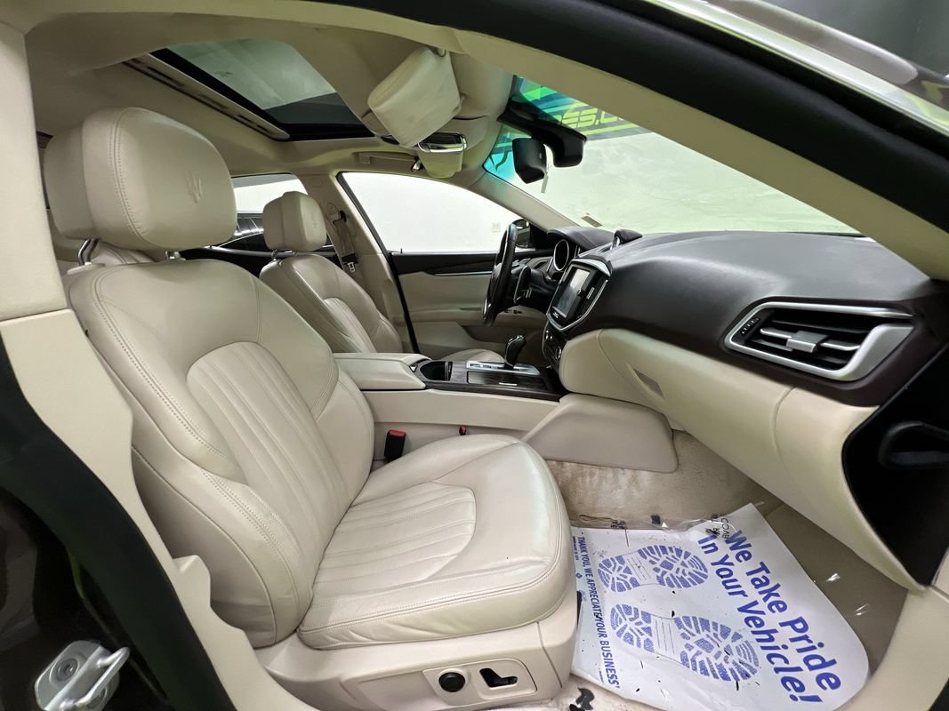 Used 2015 Maserati Ghibli RWD image 29