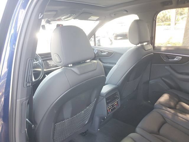 Used 2020 Audi Q7 3.0T Prestige w/ Prestige Package AWD/4WD image 14