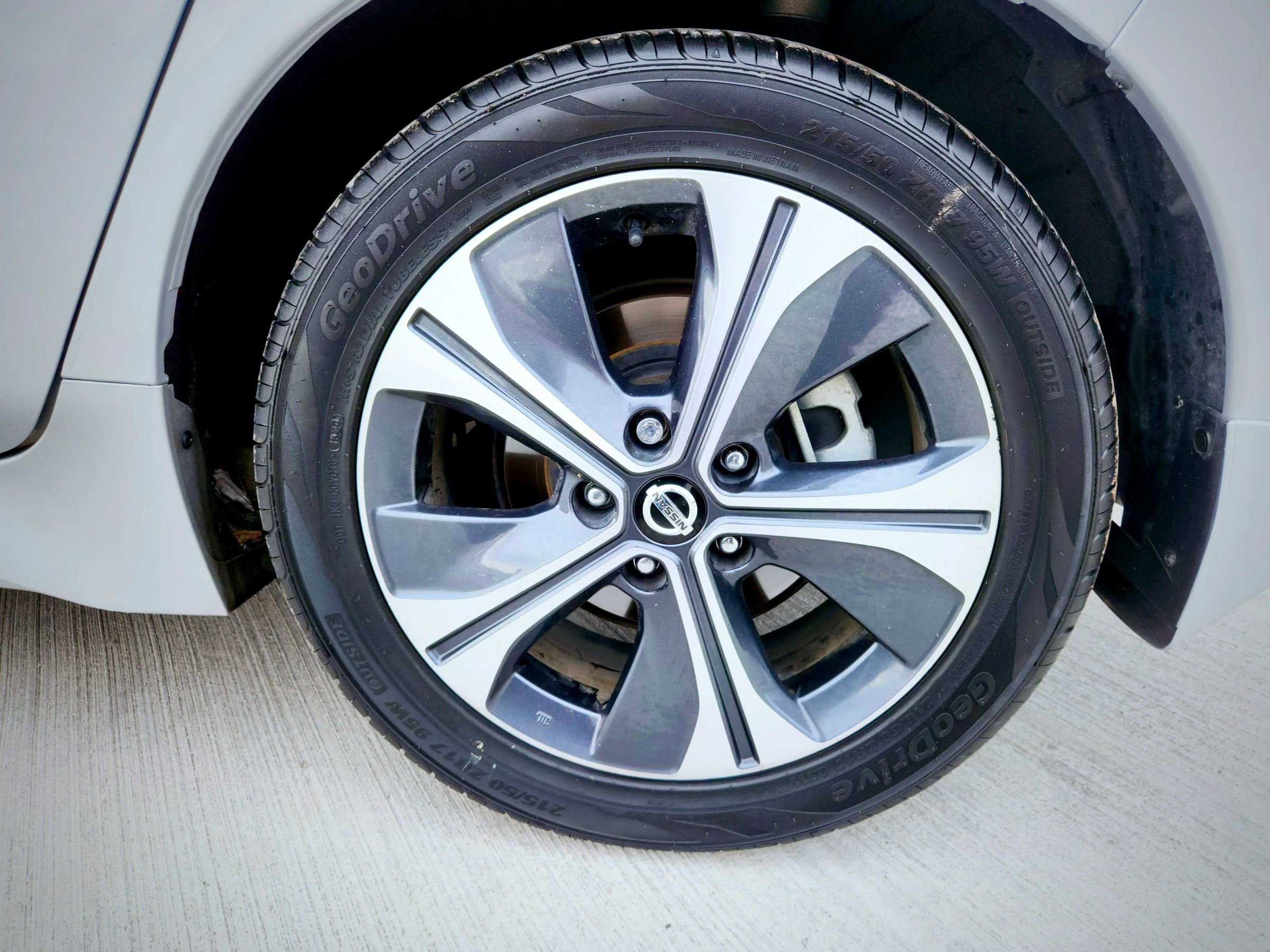 Used 2018 Nissan Leaf SV FWD image 22