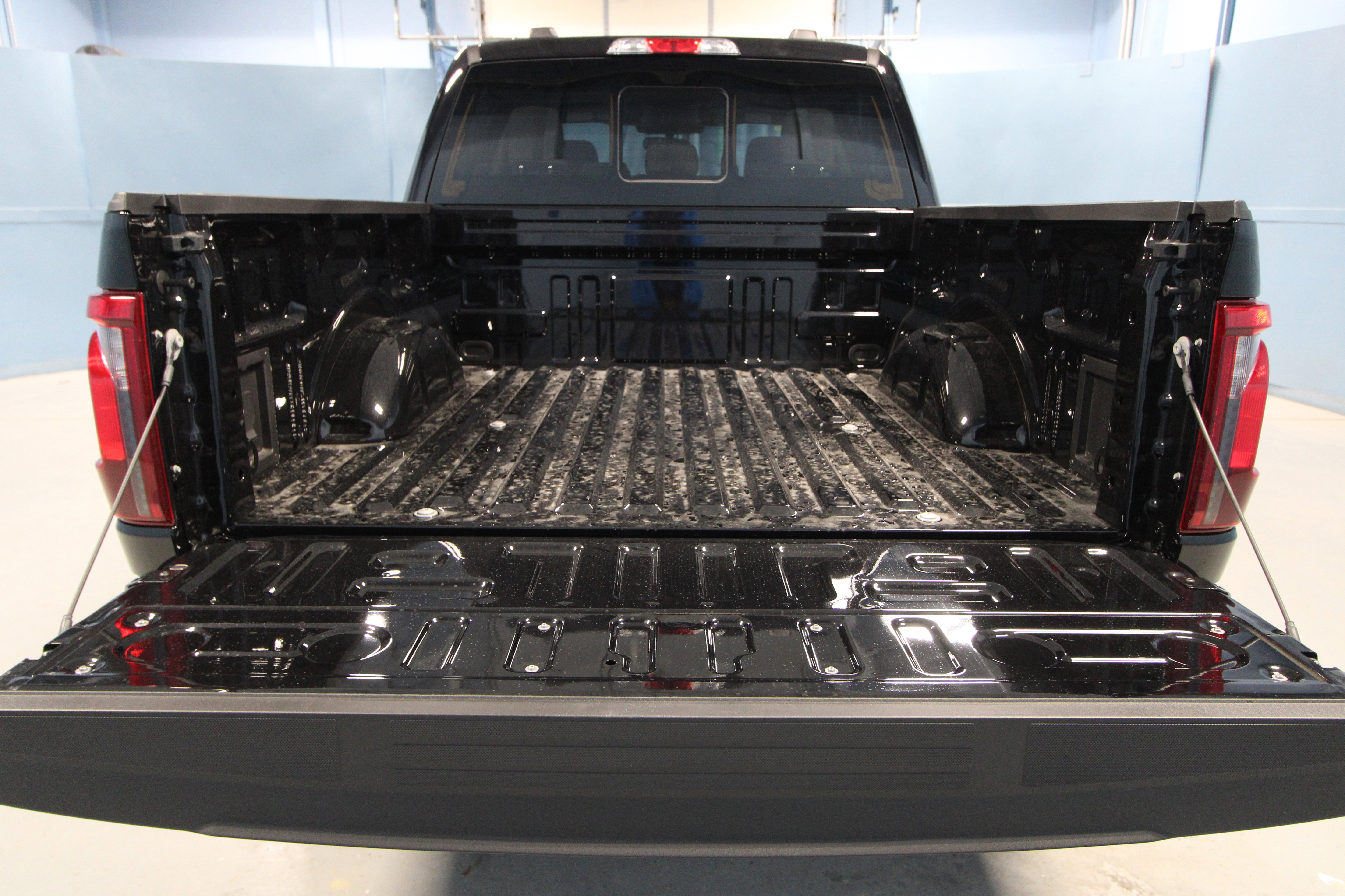 New 2026 Ford F150 XLT w/ Equipment Group 302A MID AWD/4WD image 31