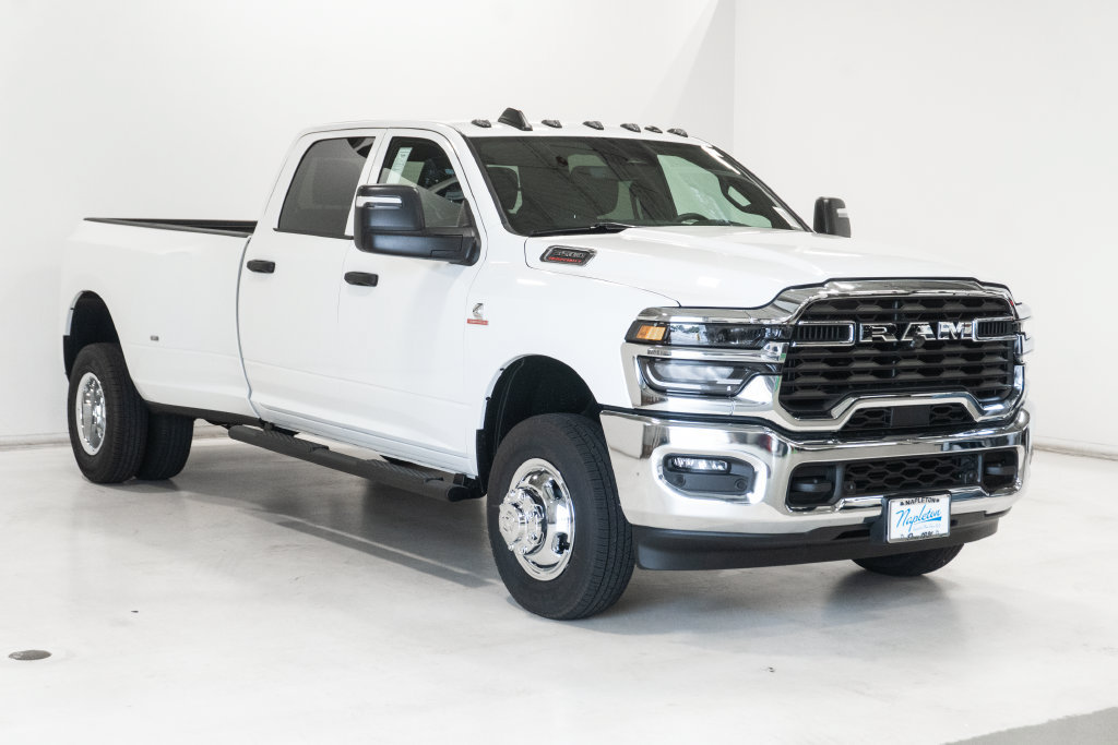 New 2027 RAM 3500 Tradesman AWD/4WD image 6