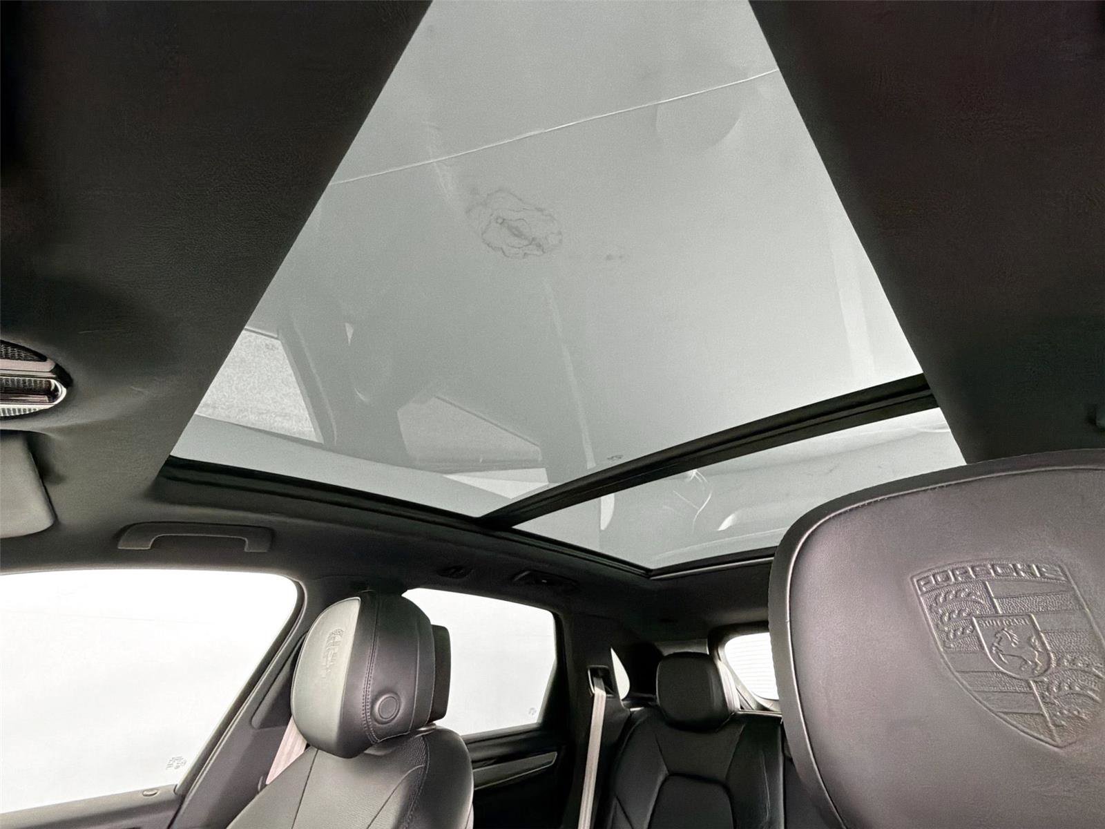 Certified 2023 Porsche Cayenne S Platinum w/ Assistance Package image 35