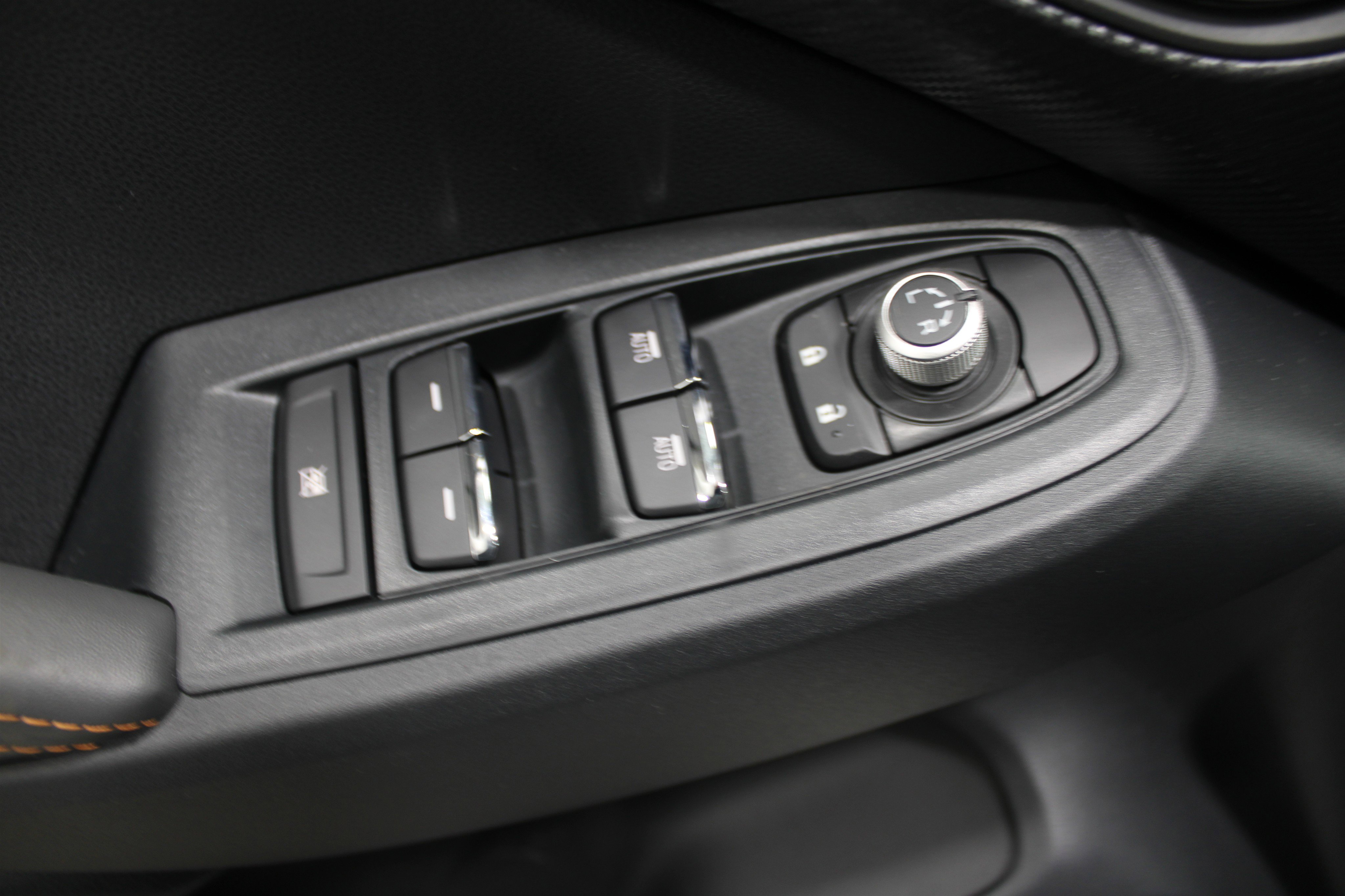 New 2026 Subaru Crosstrek 2.5i Limited w/ Crosstrek Mirror Package image 7