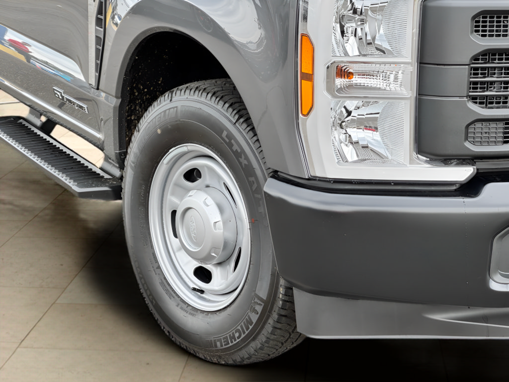 New 2025 Ford F250 XL RWD image 38