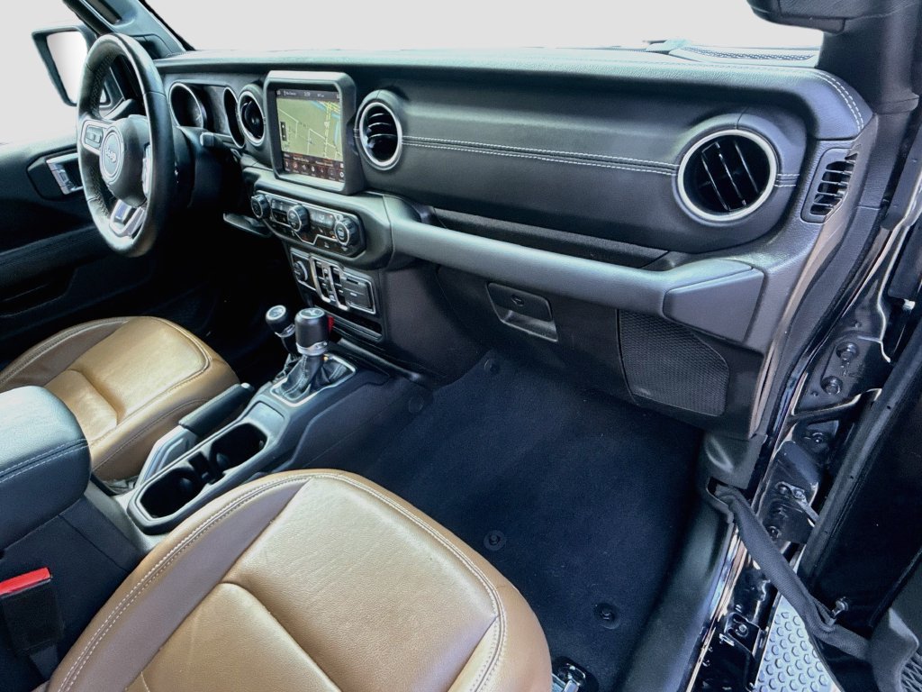 Used 2022 Jeep Wrangler Unlimited Sahara w/ Cold Weather Group AWD/4WD image 34