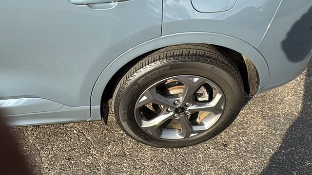 Certified 2024 Ford Escape ST-Line w/ Tech Pack #1 image 27