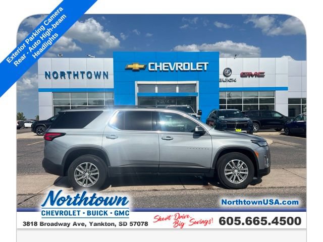 Used 2023 Chevrolet Traverse LT AWD/4WD image 7