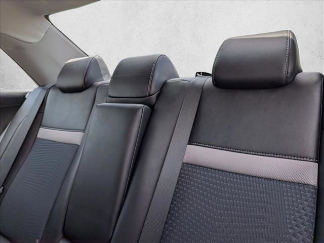 Used 2014 Toyota Camry SE FWD image 15