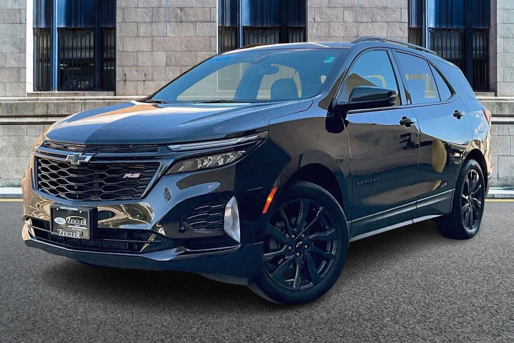 Used 2024 Chevrolet Equinox RS image 2