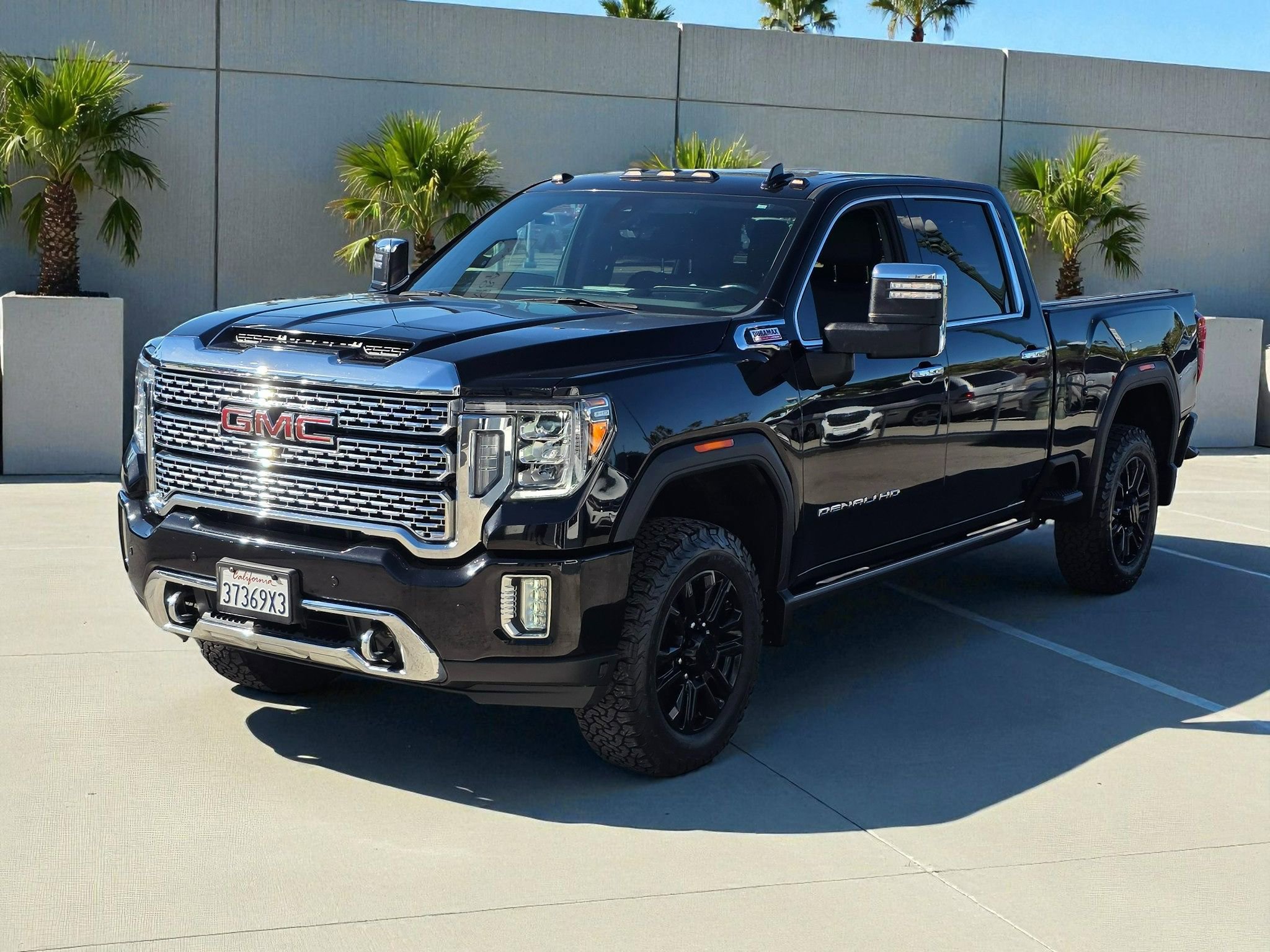 Used 2021 GMC Sierra 3500 Denali w/ Denali Black Diamond Edition AWD/4WD image 7