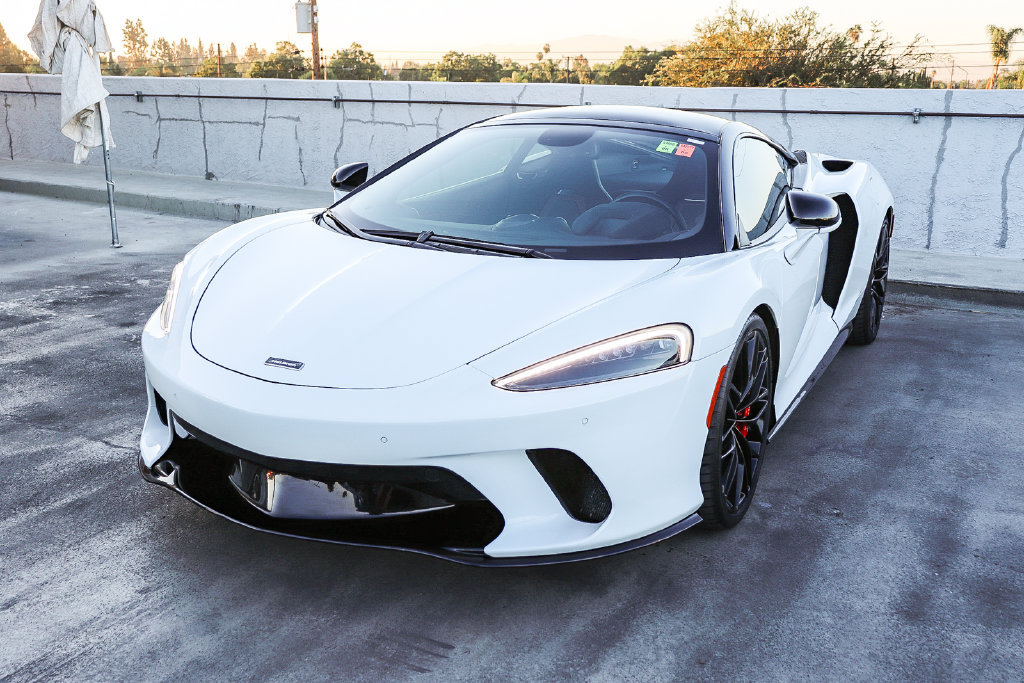 Used 2022 McLaren GT RWD image 3